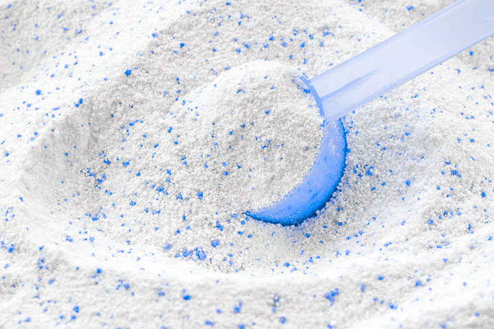 white powder laundry detergent